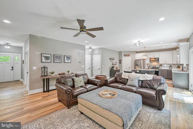 10052 FAIRVIEW RD, Partlow, VA 22534