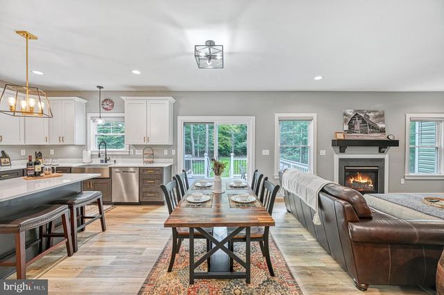 10052 FAIRVIEW RD, Partlow, VA 22534