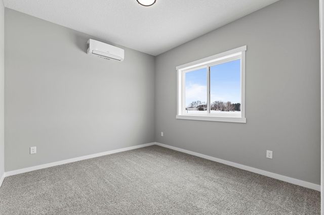 704 7th Avenue NE, Isanti, MN 55040