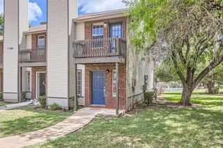 1830 River Crossing CIR D, Austin, TX 78741