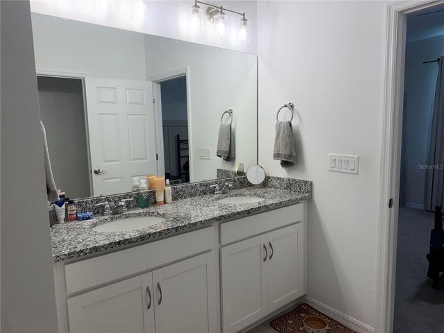 396 HELMSMAN AVENUE, Mascotte, FL 34753