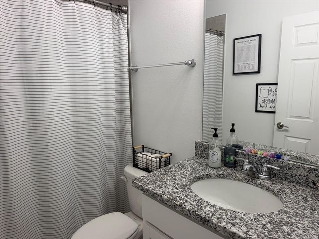 396 HELMSMAN AVENUE, Mascotte, FL 34753