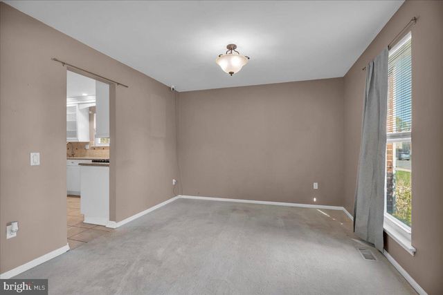 14 SHIRES WAY, Egg Harbor Township, NJ 08234