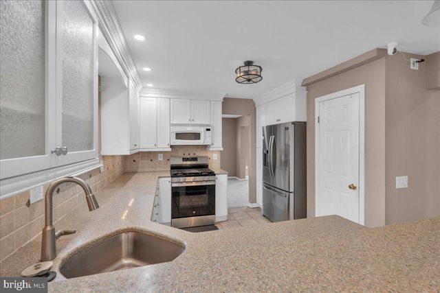 14 SHIRES WAY, Egg Harbor Township, NJ 08234