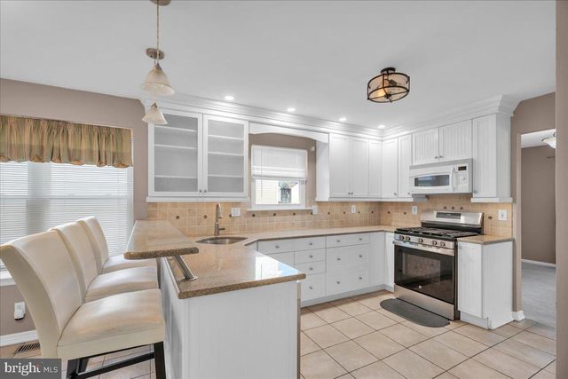 14 SHIRES WAY, Egg Harbor Township, NJ 08234