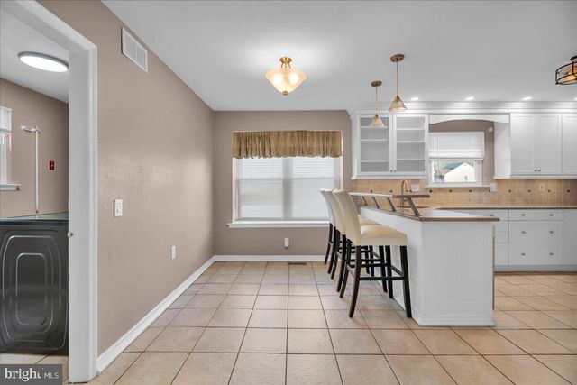 14 SHIRES WAY, Egg Harbor Township, NJ 08234