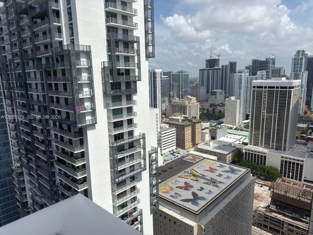 300 S Biscayne Boulevard T3703, Miami, FL 33131