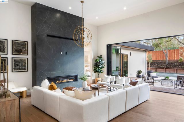 428 Marian Lane, Danville, CA 94526