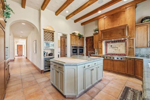 42430 Castle Harbor Court, Bermuda Dunes, CA 92203