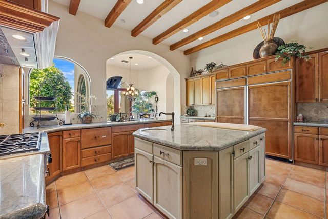 42430 Castle Harbor Court, Bermuda Dunes, CA 92203