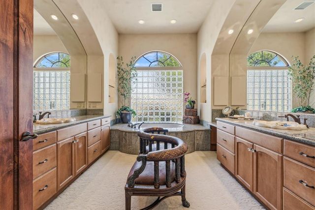 42430 Castle Harbor Court, Bermuda Dunes, CA 92203