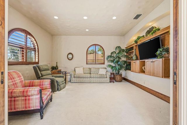 42430 Castle Harbor Court, Bermuda Dunes, CA 92203