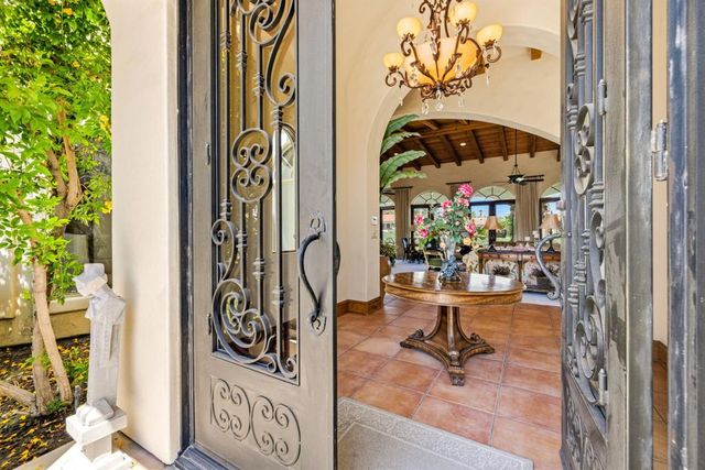 42430 Castle Harbor Court, Bermuda Dunes, CA 92203