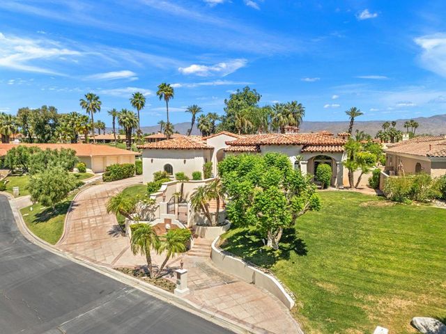 42430 Castle Harbor Court, Bermuda Dunes, CA 92203