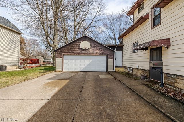 145 Pearl Street, Amherst, OH 44001