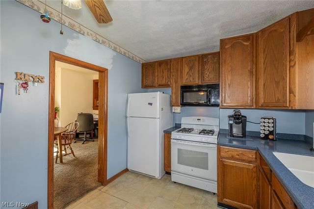 145 Pearl Street, Amherst, OH 44001