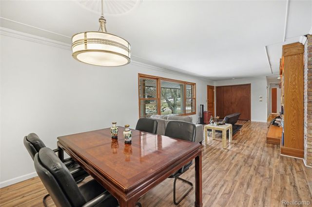 1085 Frankel Lane, Bloomfield Charter Township, MI 48302