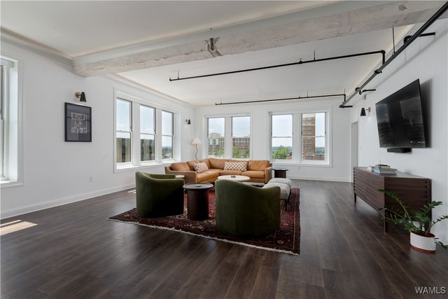 601 Greensboro 300, Tuscaloosa, AL 35401