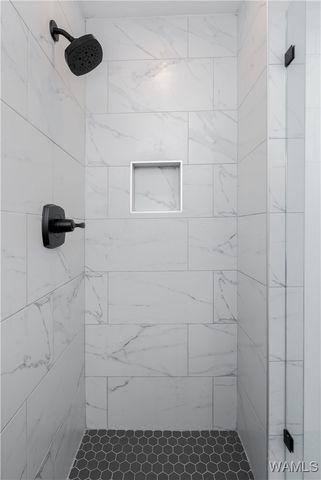 601 Greensboro 300, Tuscaloosa, AL 35401