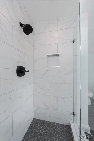 601 Greensboro 300, Tuscaloosa, AL 35401