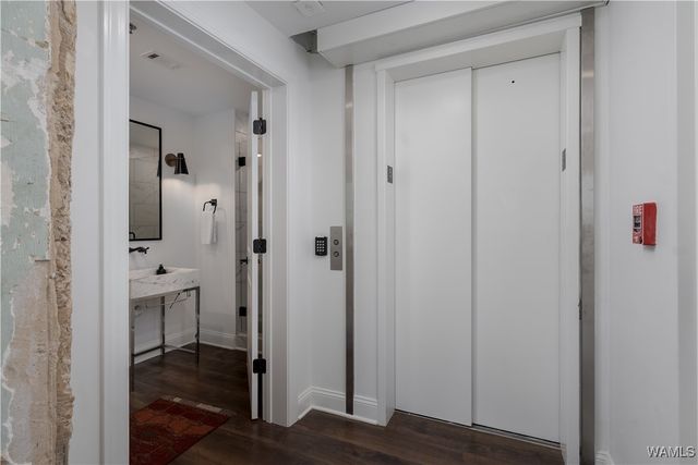 601 Greensboro 300, Tuscaloosa, AL 35401