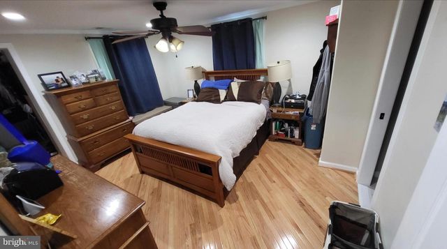 8001 POSTOAK RD, Potomac, MD 20854