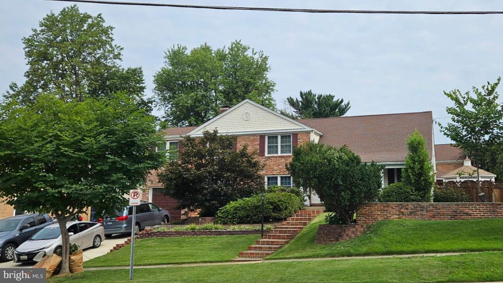 8001 POSTOAK RD, Potomac, MD 20854