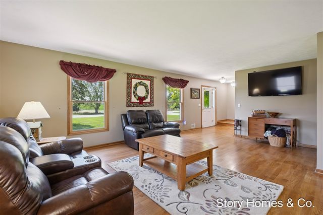 3459 44th Street, Hamilton, MI 49419