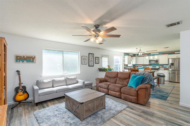 15205 Katies Corner LN, Pflugerville, TX 78660