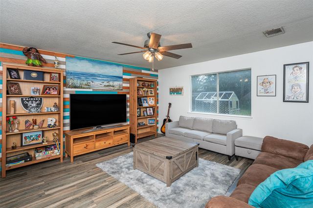 15205 Katies Corner LN, Pflugerville, TX 78660