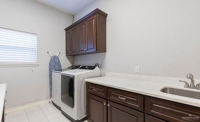 3329 Southern Breeze Avenue, Edinburg, TX 78541