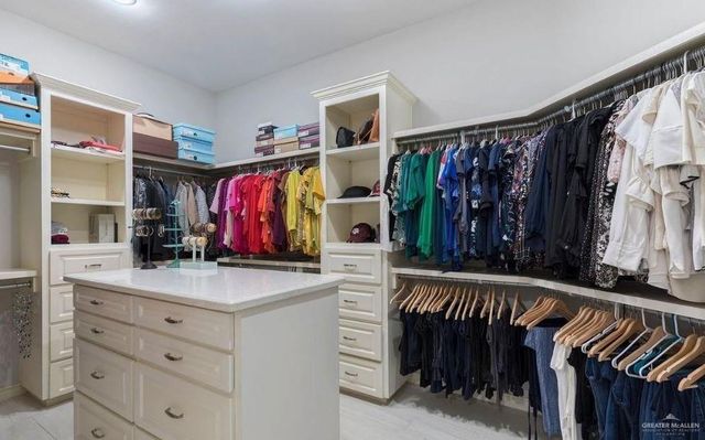 3329 Southern Breeze Avenue, Edinburg, TX 78541