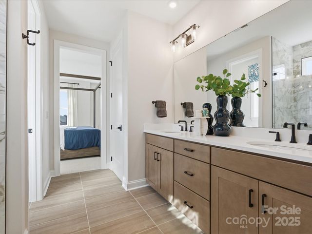 8038 Thimbleweed Circle, Charlotte, NC 28277