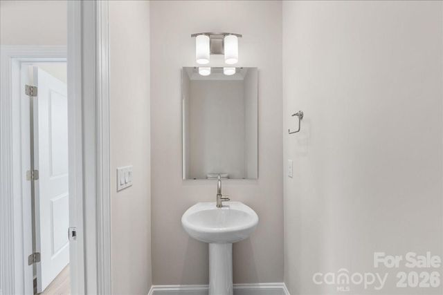 8038 Thimbleweed Circle, Charlotte, NC 28277