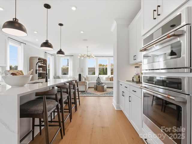 8038 Thimbleweed Circle, Charlotte, NC 28277