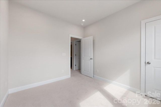 8038 Thimbleweed Circle, Charlotte, NC 28277