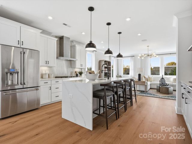 8038 Thimbleweed Circle, Charlotte, NC 28277