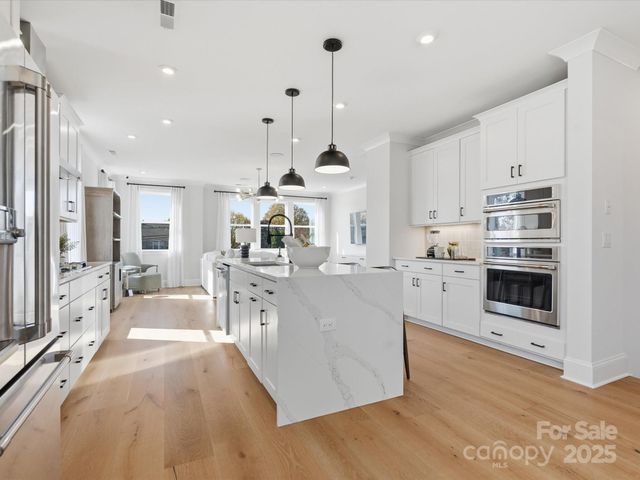 8038 Thimbleweed Circle, Charlotte, NC 28277