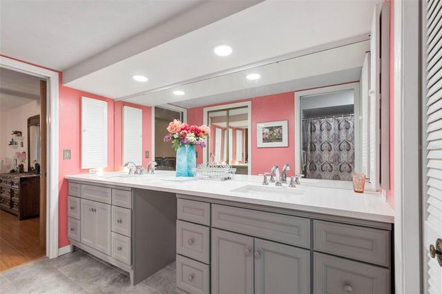 2844 COUNTRYBROOK DRIVE 12, Palm Harbor, FL 34684