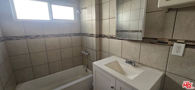 2635 W Imperial Highway 3, Inglewood, CA 90303