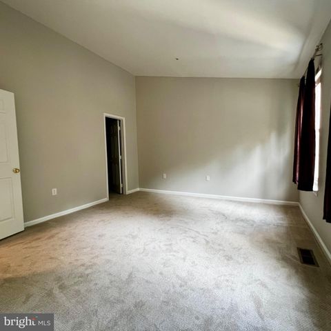 2457 NANTUCKET DR, Crofton, MD 21114