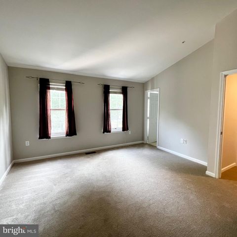 2457 NANTUCKET DR, Crofton, MD 21114