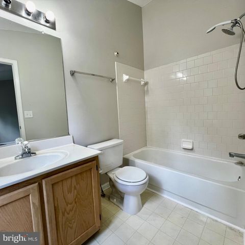 2457 NANTUCKET DR, Crofton, MD 21114