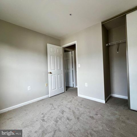 2457 NANTUCKET DR, Crofton, MD 21114