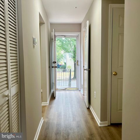 2457 NANTUCKET DR, Crofton, MD 21114