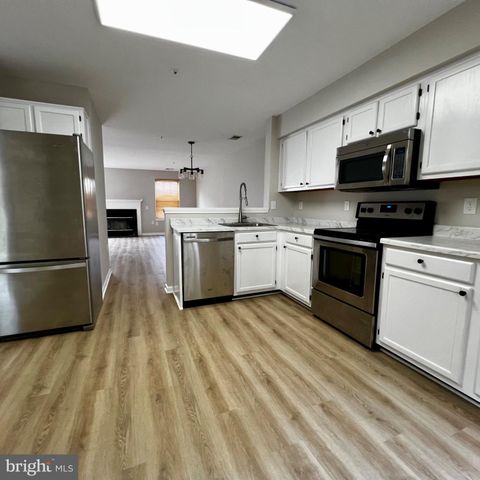 2457 NANTUCKET DR, Crofton, MD 21114