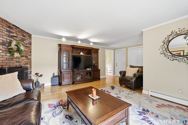 96 Heywood Drive, Glastonbury, CT 06033