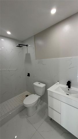 11031 SW 3rd St 2, Sweetwater, FL 33174