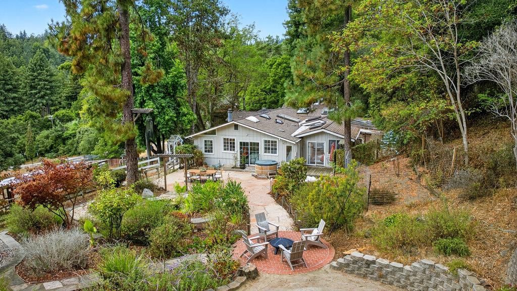 530 Flume Road, Aptos, CA 95003