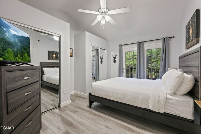 516 Proffitt Rd Unit 2, Gatlinburg, TN 37738
